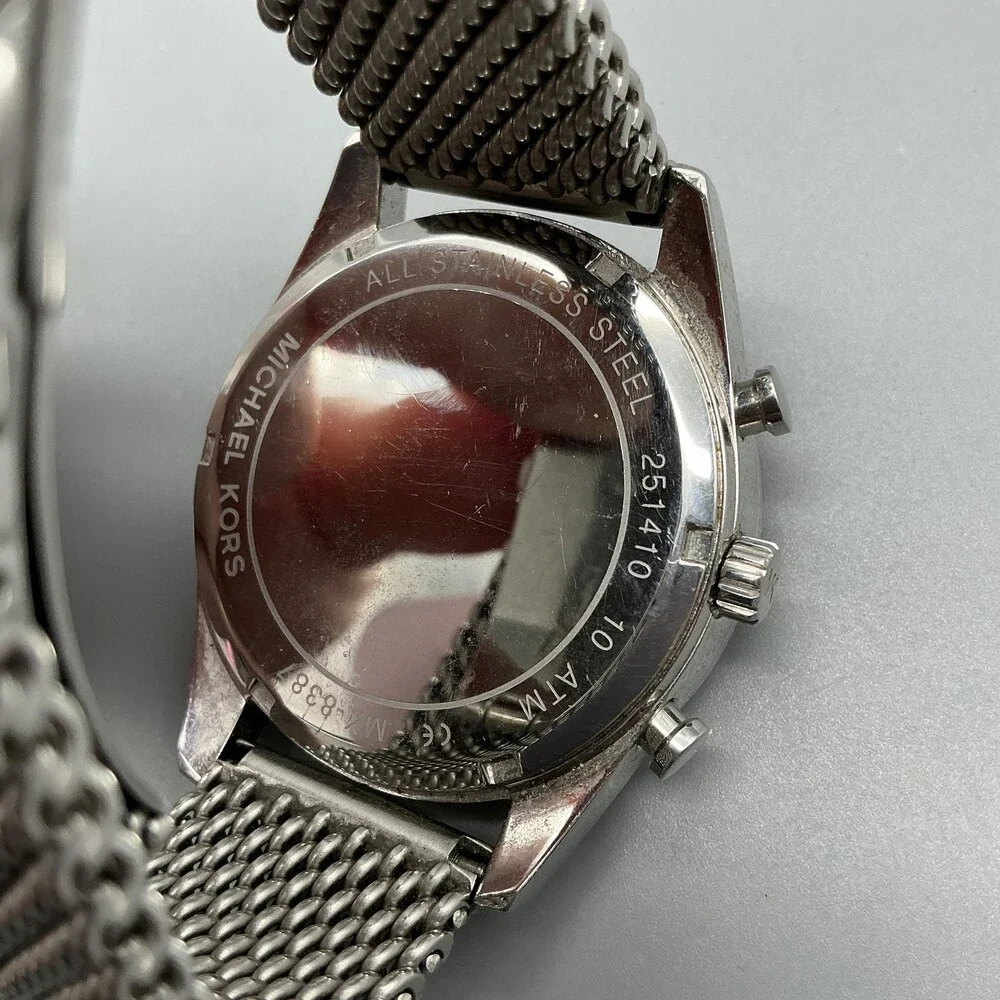 Michael Kors MK8838 Mens Watch 42mm Black Dial Silver Tone Chrono Date New Batt